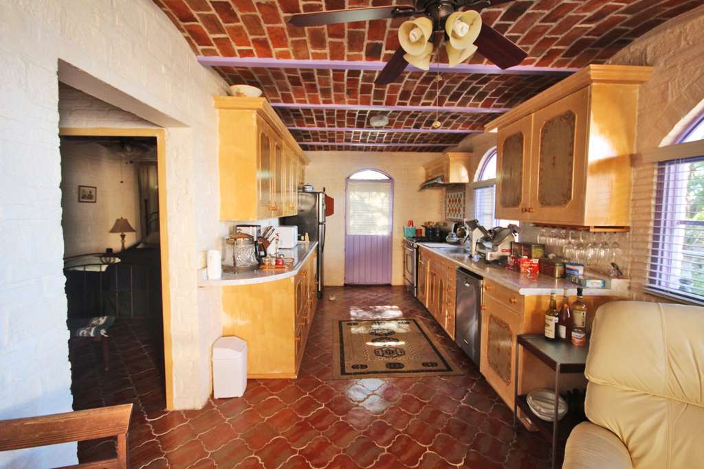 Casa-de-las-palmeras-Home-for-sale-in-Villa-San-Pablo-San-Juan-Cosalá (4)
