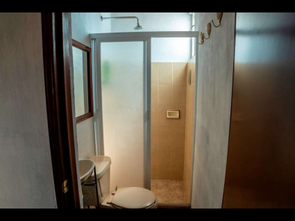 9.- Baño segunda planta