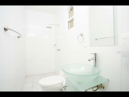 15.- Baño planta alta