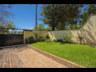 Casa Anna 18 Gated Garden Space Perfect For Pets