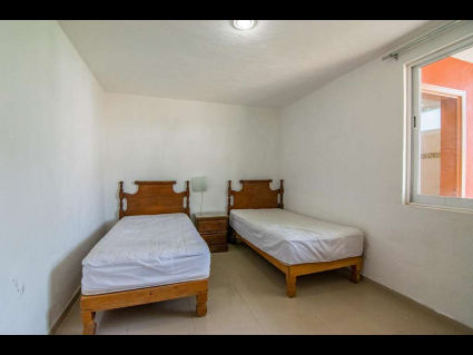 VISTA CONTENTA HOUSE 12