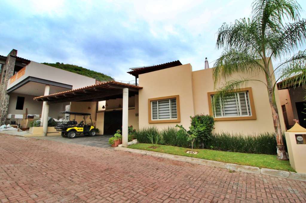 Las Catarinas 17 CAR9357 Ajijic Real Estate